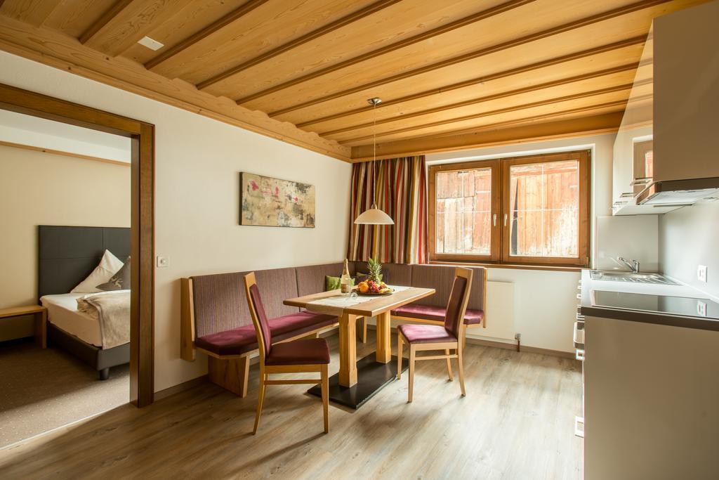 Haus Am Brunnen Apartment Samnaun Bagian luar foto