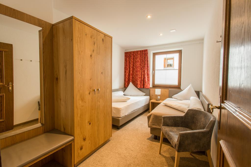 Haus Am Brunnen Apartment Samnaun Bagian luar foto