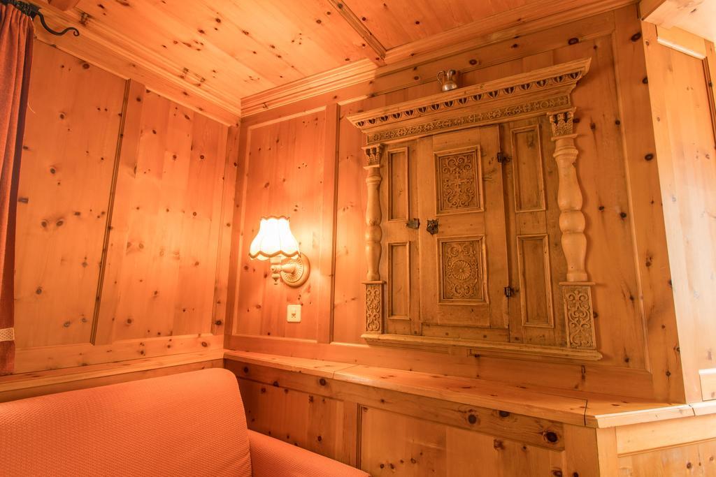 Haus Am Brunnen Apartment Samnaun Bagian luar foto