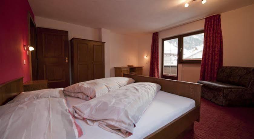 Haus Am Brunnen Apartment Samnaun Bagian luar foto