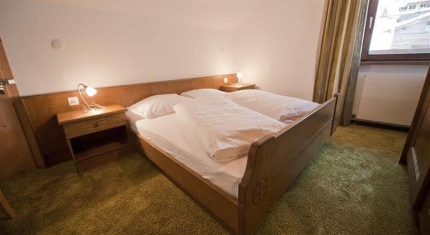 Haus Am Brunnen Apartment Samnaun Bagian luar foto